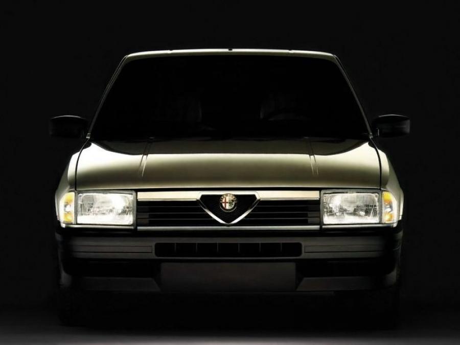  Alfa Romeo 33 1986 года  (фото 5 из 7)